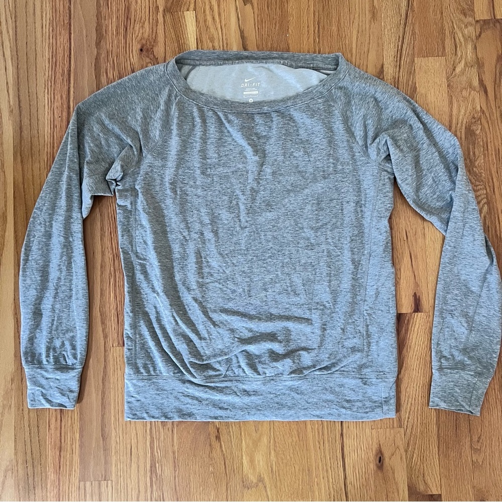 Nike Dri-FIT Boat Neck Long Sleeve Top – Size Medium